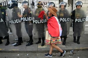 Maillot de bain Pérou: « Maintenant la guerre civile ! », crient les manifestants